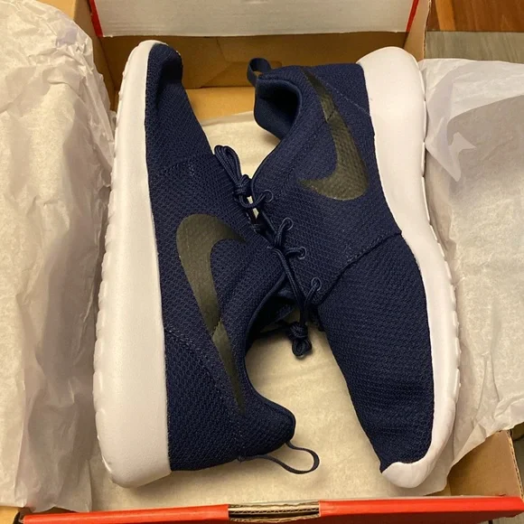 Nike Roshe One "Midnight Navy" Size: M: 10, W: 11 1/2 - Picture 5 of 6